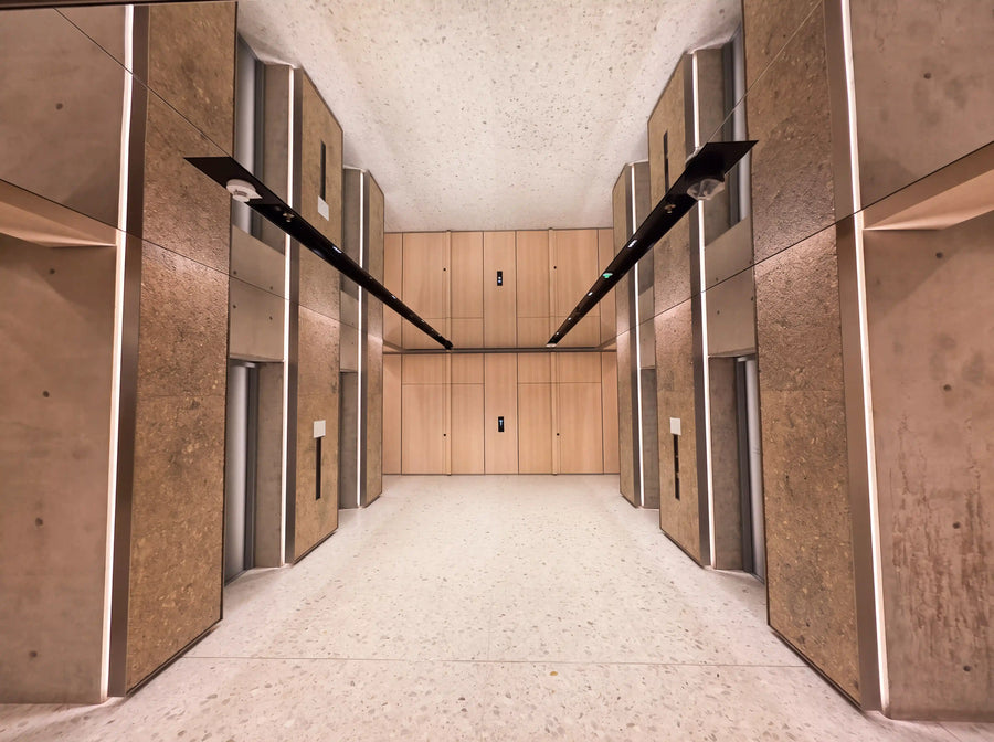 Hotel und Foyer